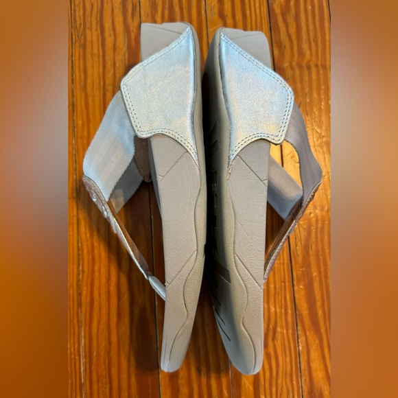 Fitflop Walkstar Leather Weidge Sole Everyday Silver Womens Size 9 - Picture 3 of 7